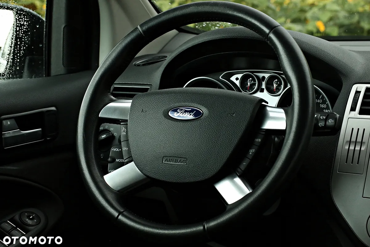 Ford Kuga 2.0 TDCi 4x4 Trend - 34