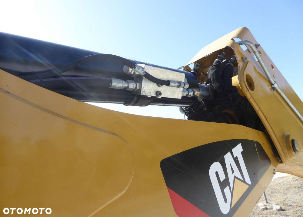 Caterpillar 432 F2 4-cylindrowy - 17