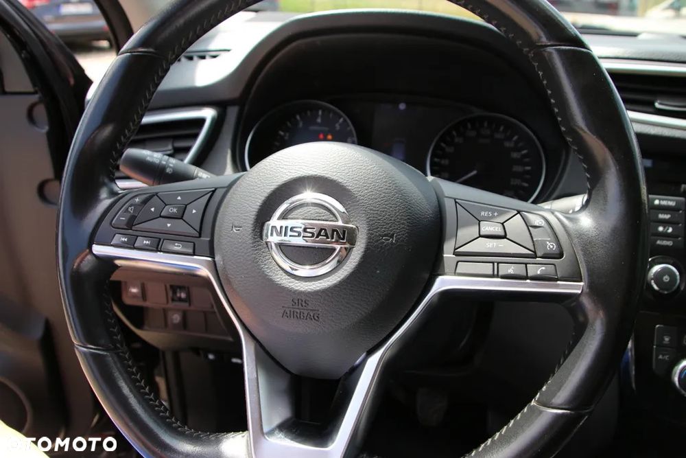 Nissan Qashqai 1.3 DIG-T Tekna - 17