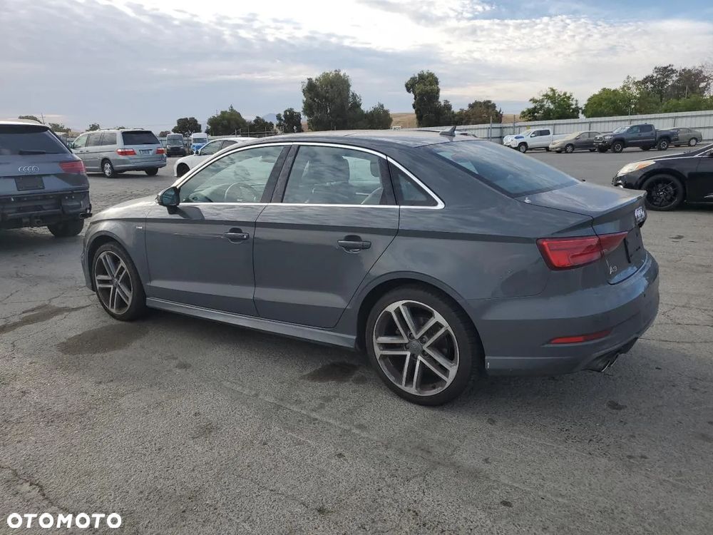 Audi A3 2.0 TFSI quattro S tronic design - 4