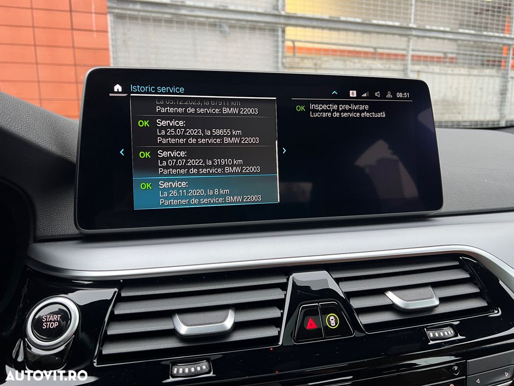 BMW Seria 5 530e Aut. Luxury Line - 36