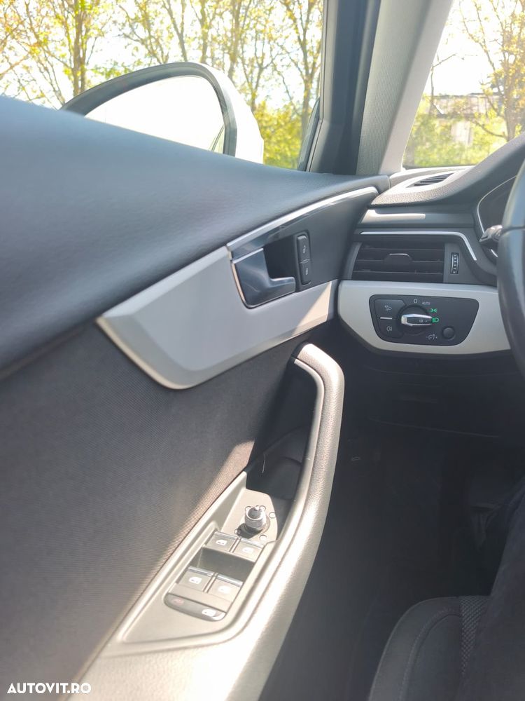 Audi A4 2.0 35 TFSI S tronic MHEV Basic - 6