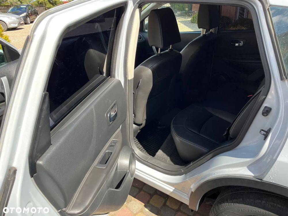 Nissan Qashqai 2.0 CVT tekna - 10