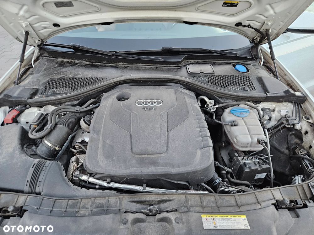 Audi A6 Avant 2.0 TDI quattro S tronic - 38