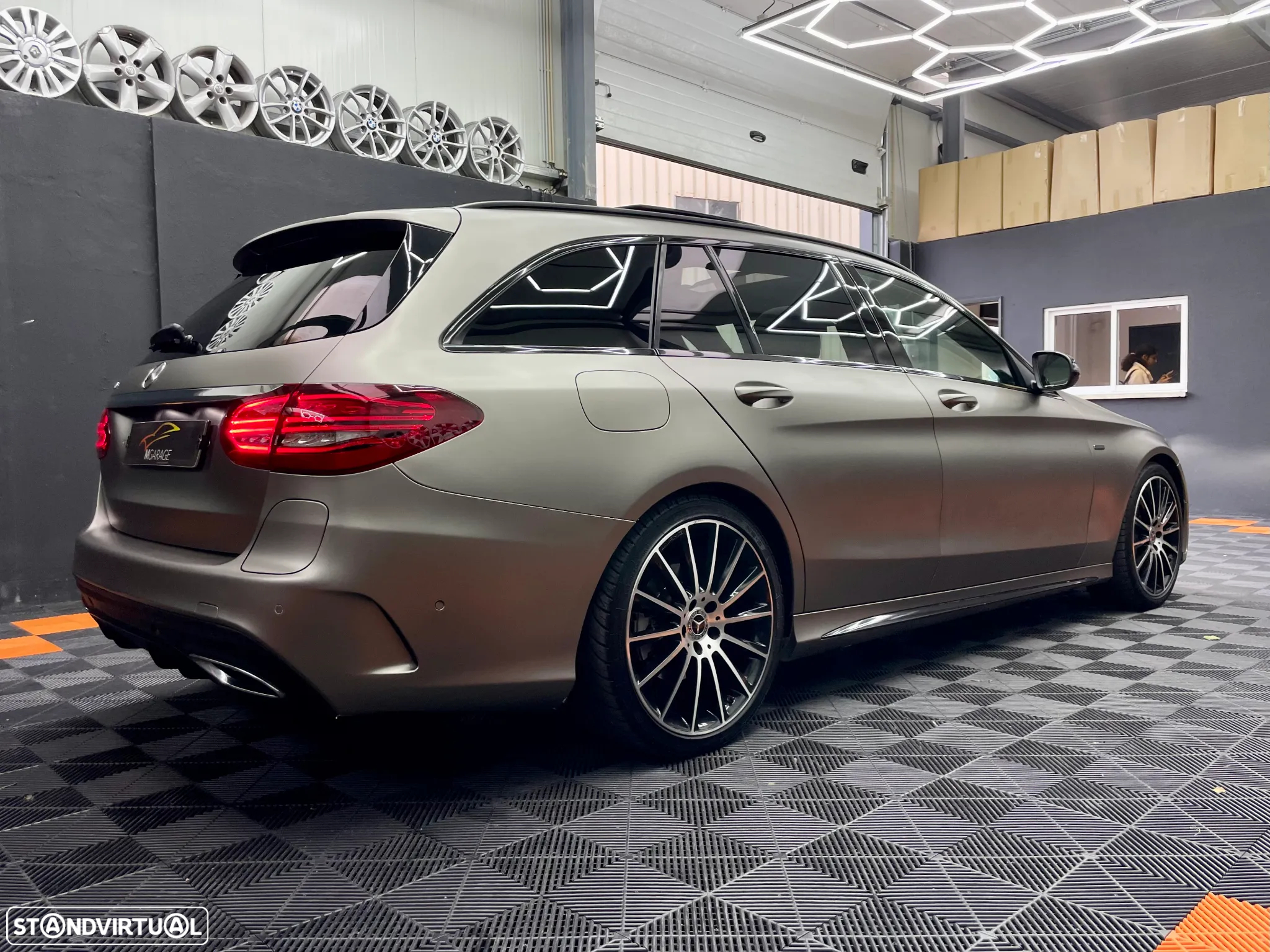 Mercedes-Benz C 300 de AMG Line - 3