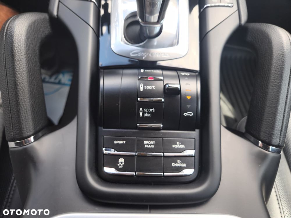 Porsche Cayenne S Tiptronic S - 12