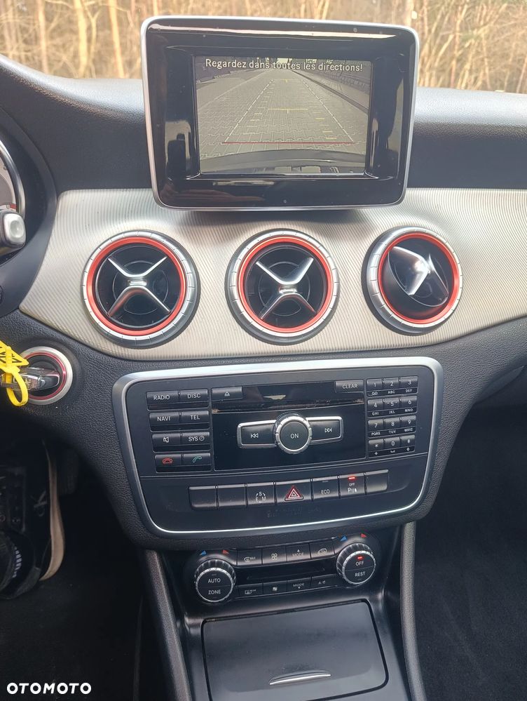 Mercedes-Benz CLA - 20