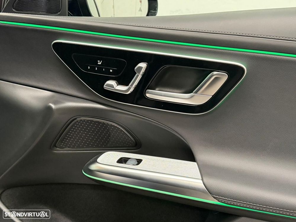 Mercedes-Benz E 300 e AMG Line - 56