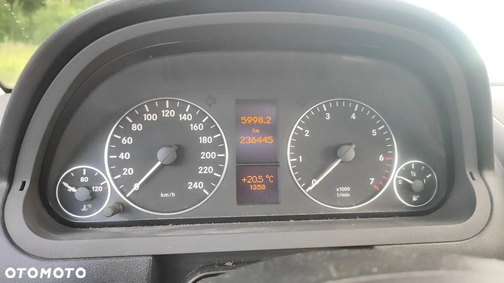 Mercedes-Benz Klasa A 150 Elegance - 35