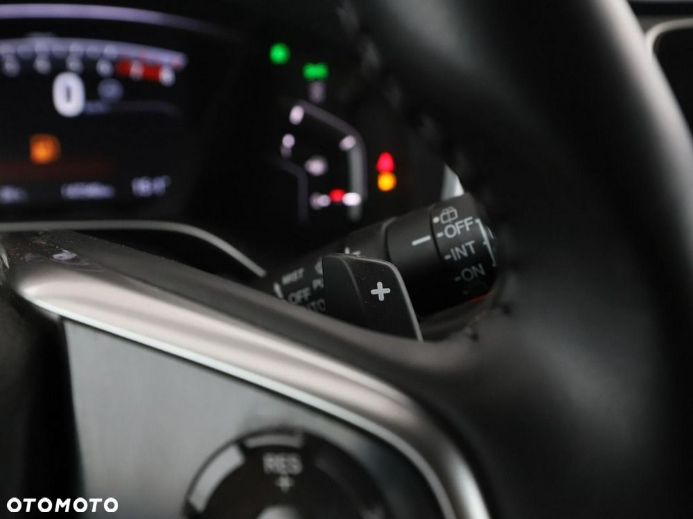 Honda CR-V 1.5 Lifestyle (Honda Connect+ / 7 os.) CVT - 33