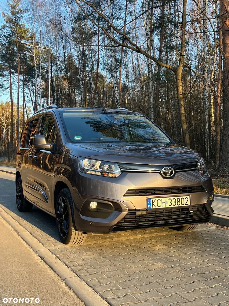 Toyota Proace City Verso 1.2 D-4T Family - 1