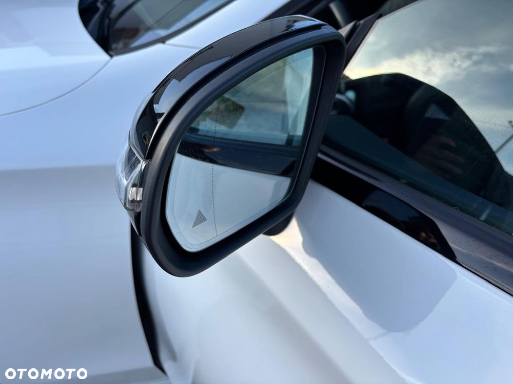 Mercedes-Benz Klasa C 300 9G-TRONIC AMG Line Plus - 32