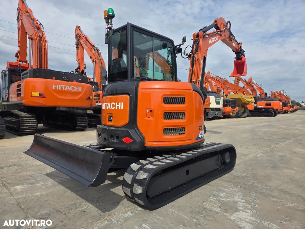 Hitachi ZX48U-6, 5 tone, CUPLA RAPIDA HIDRAULICA si 3 CUPE NOI, Lama nivelare, Masa operationala 5 tone, adancime sapare 4m, latime 2m, aer cond, Antifurt, posibilitate leasing 4 ani, senile 90% ok, PROMOTIE 40.900 EUR+Tva - 1