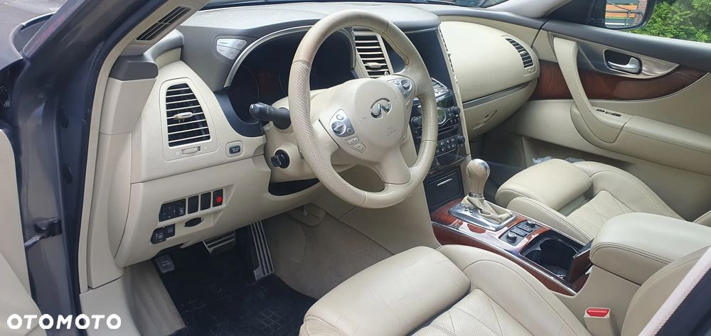 Infiniti FX FX50 S Premium - 8