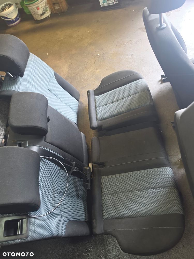 Komplet  foteli  vw  Passat  B7  kombi - 2