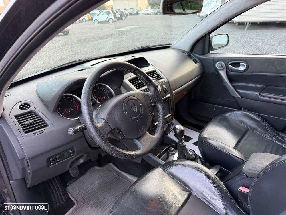 Renault Mégane 1.5 dCi Confort - 6