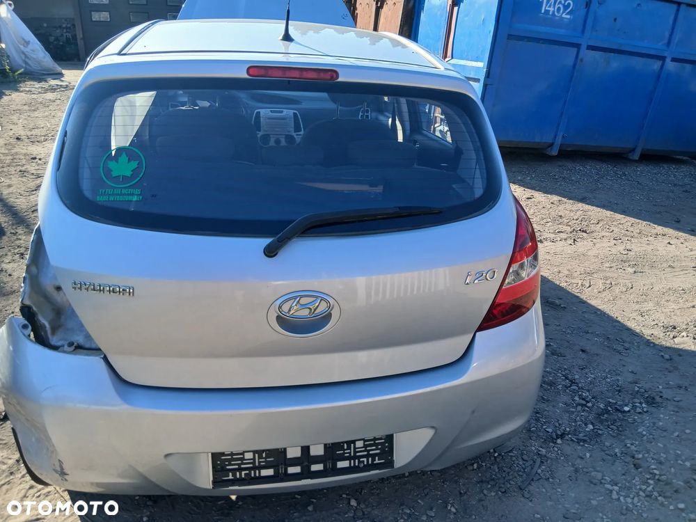Hyundai I20 08- 1.2 B G4la SIlnik skrzynia  drzwi zderzak maska błotnik klapa  lakier FG - 6