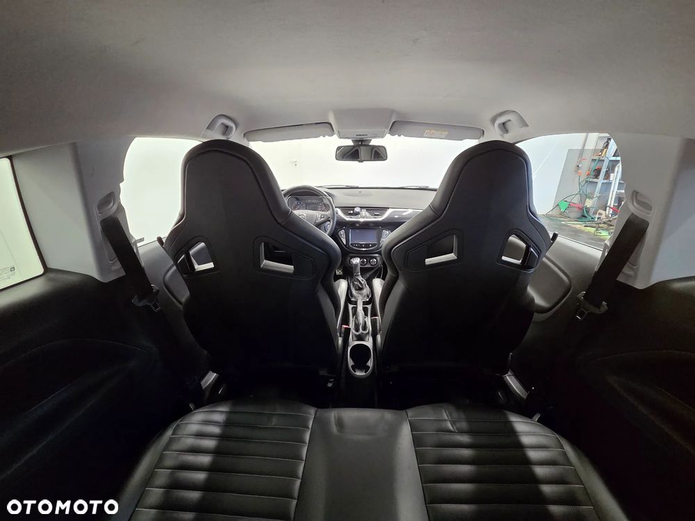 Opel Corsa 1.6 Turbo OPC - 16