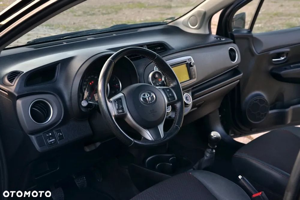 Toyota Yaris 1.33 VVT-i Executive - 15