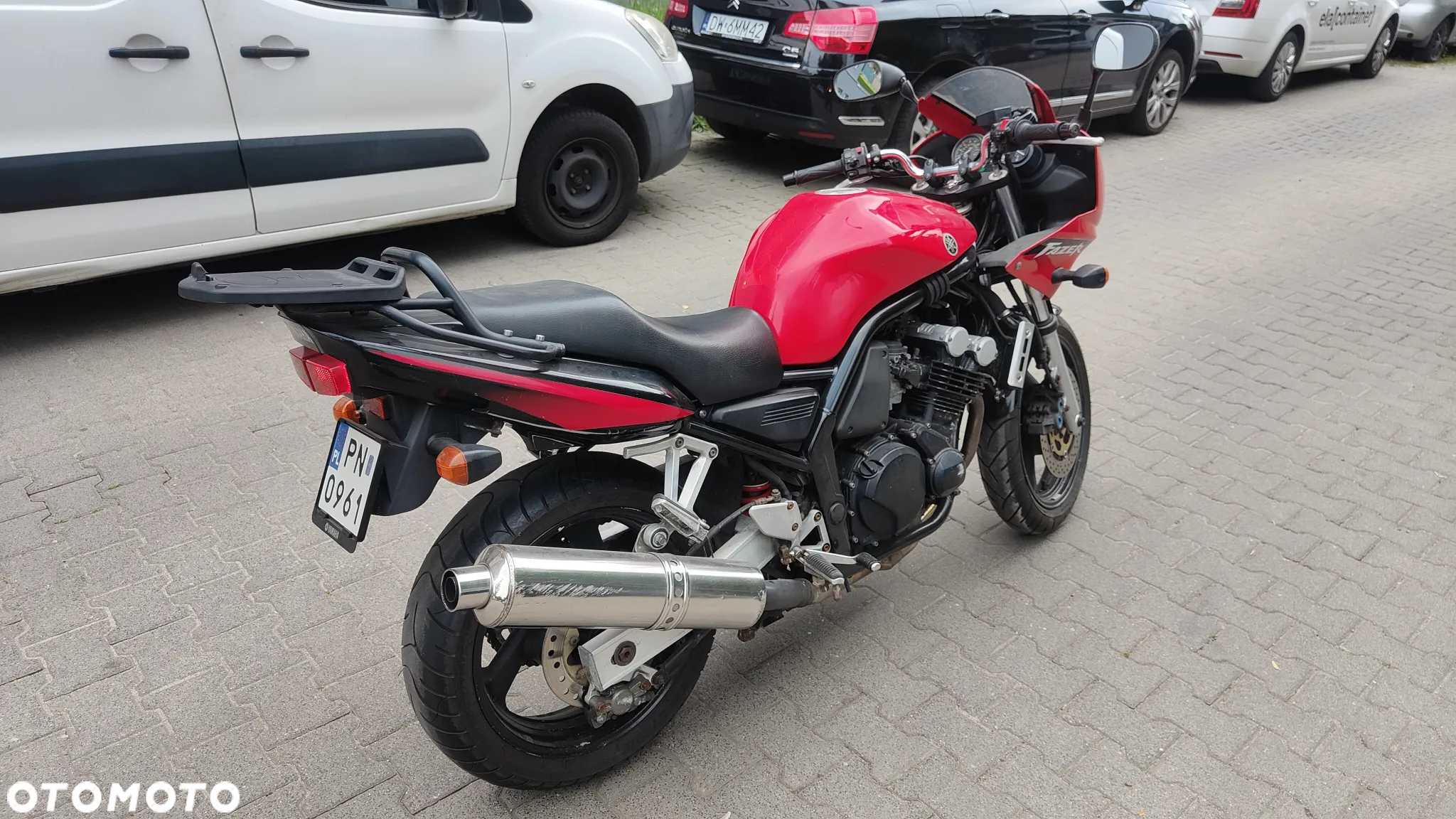 Yamaha FZS - 11