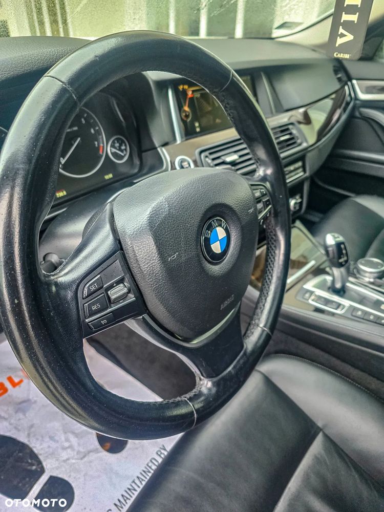 BMW Seria 5 535i xDrive Luxury Line - 26