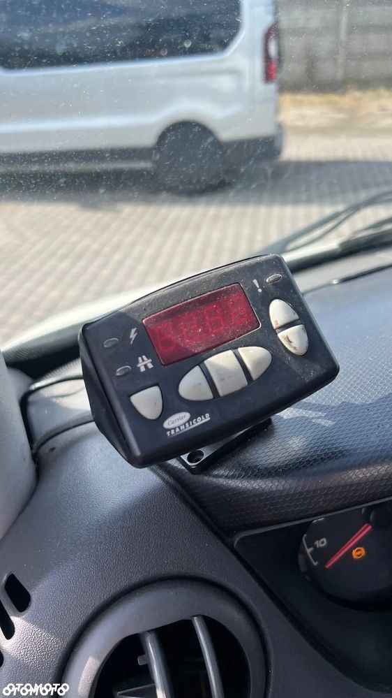 Iveco Iveco daily 35/13 chłodnia - 9