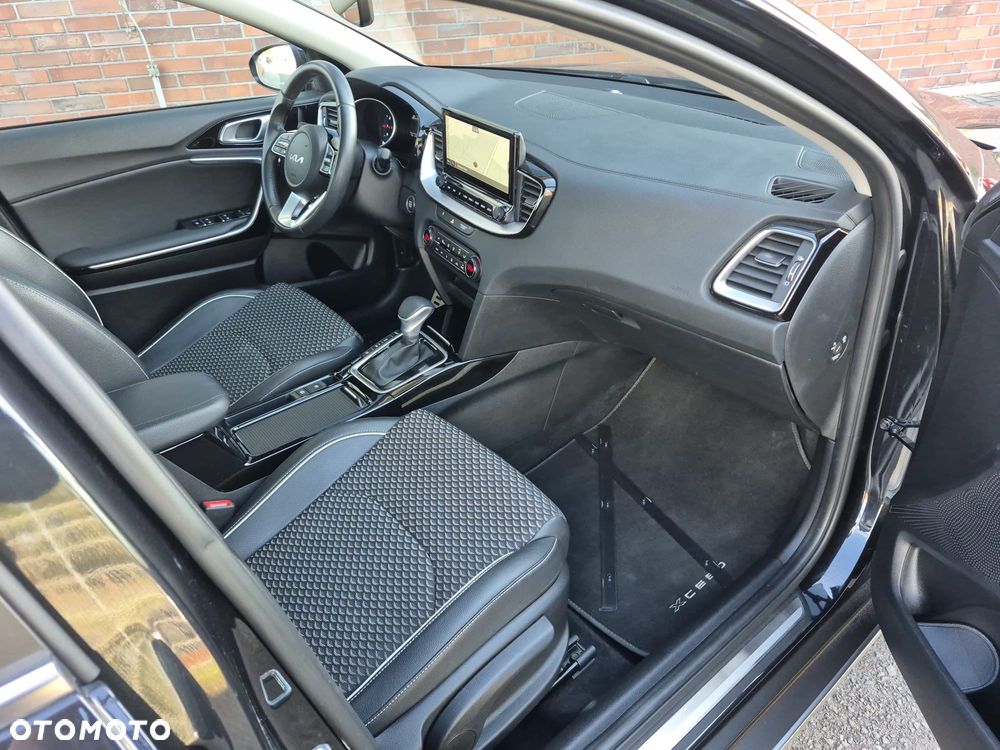 Kia XCeed - 29