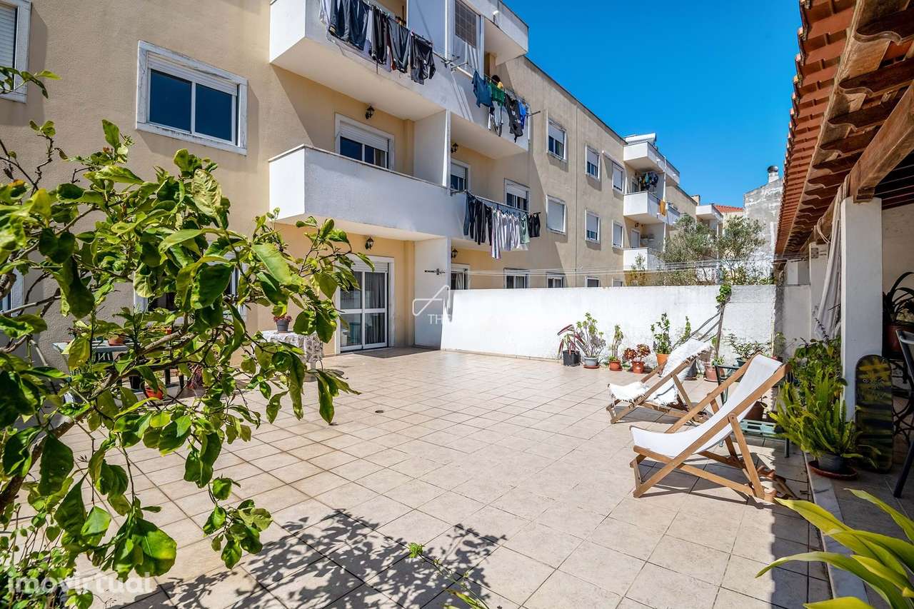 Oportunidade Única | T3 com Terraço Amplo e Conforto de Moradia no Bom - Grande imagem: 2/33