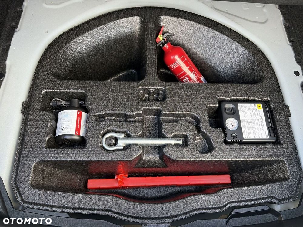 Toyota Corolla - 25