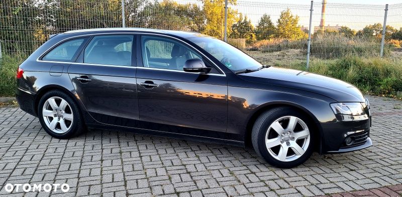Audi A4 Avant 2.0 TDI - 16