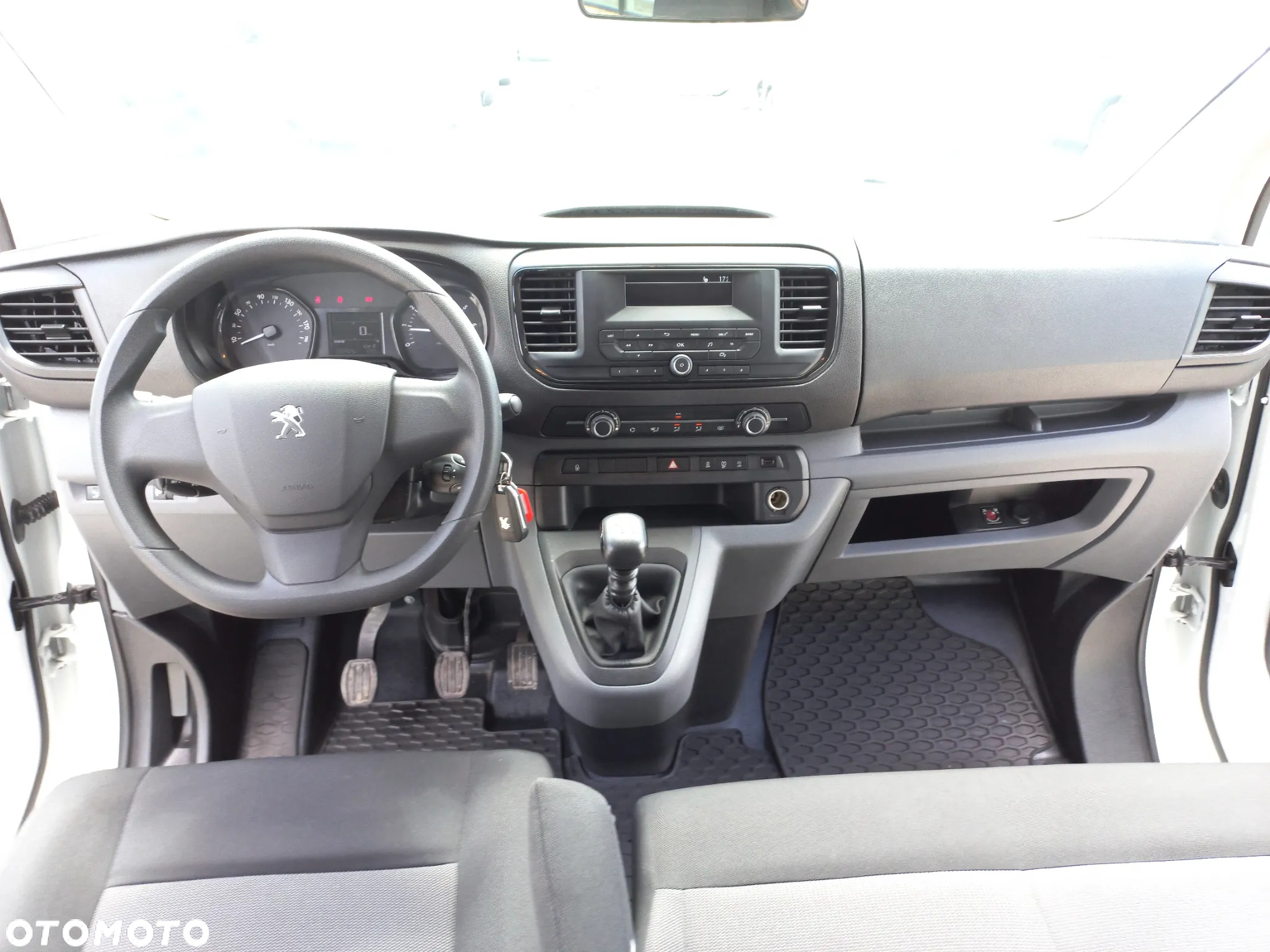 Peugeot Traveller 2.0 BlueHDi Long Business - 14