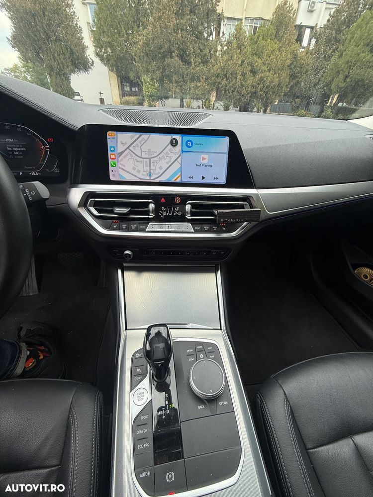 BMW Seria 3 320i AT - 13