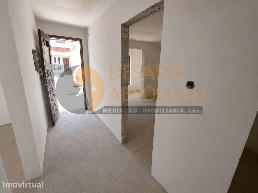 Moradia Geminada T6, Remodelada. Pinhal de Frades - Grande imagem: 3/26
