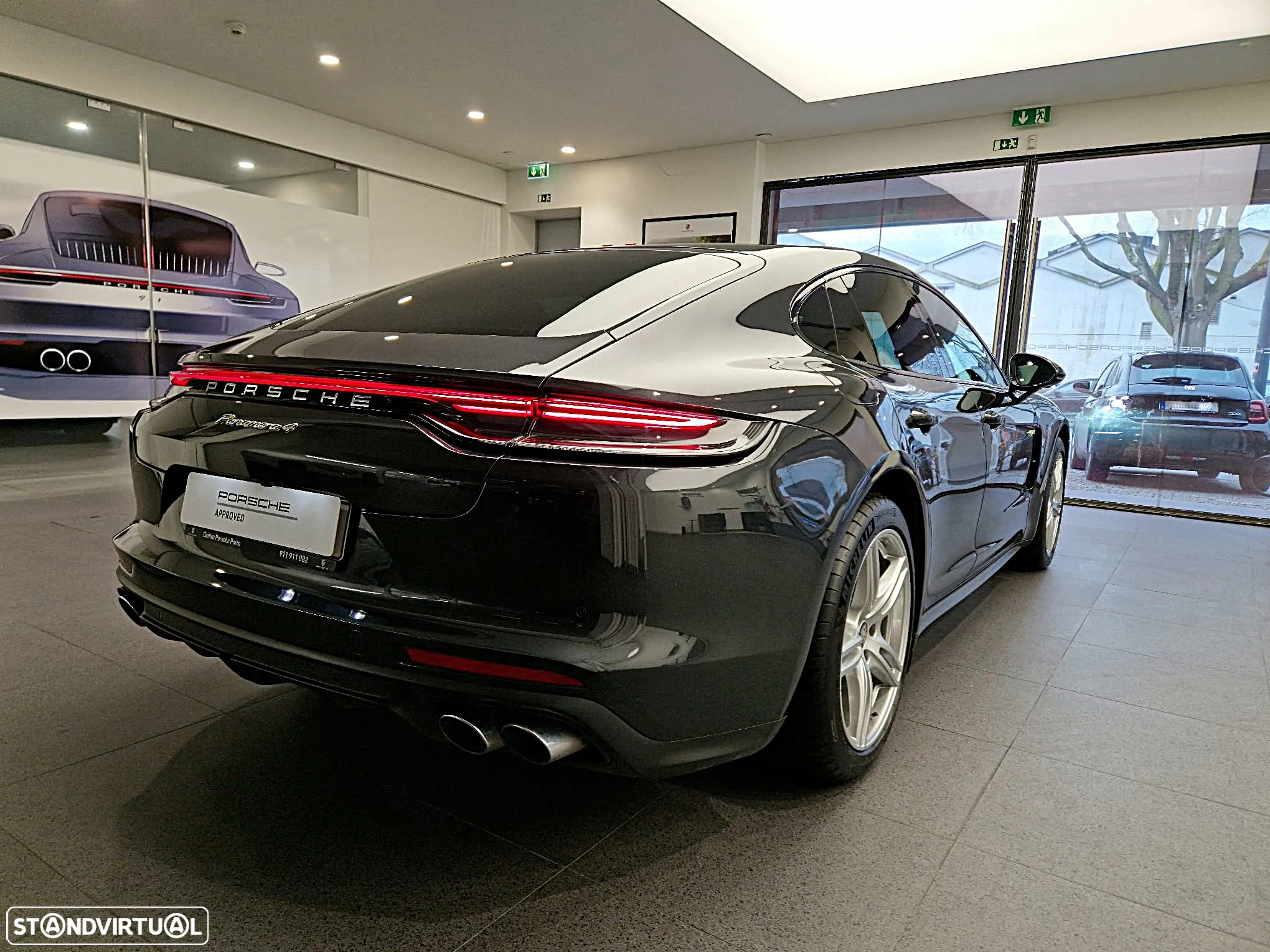 Porsche Panamera 4 E-Hybrid - 7