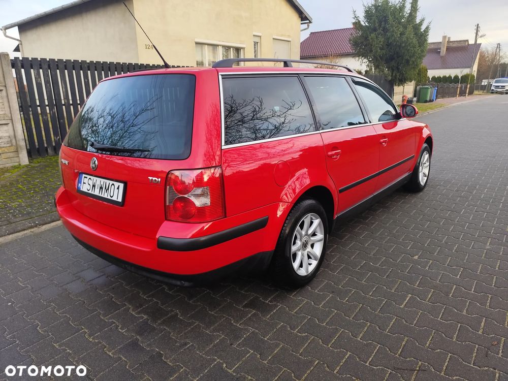 Volkswagen Passat 1.9 TDI Comfortline Family - 4