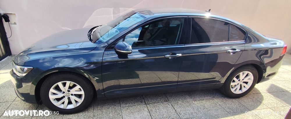 Volkswagen Passat 2.0 TDI DSG Comfortline - 7