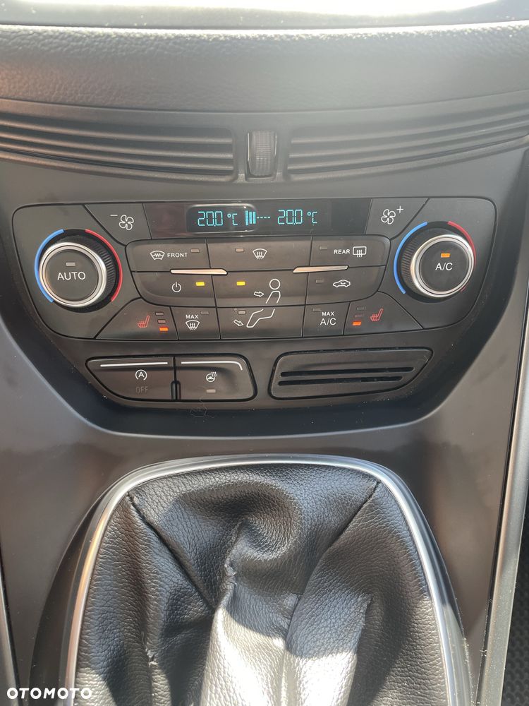 Ford Kuga - 11