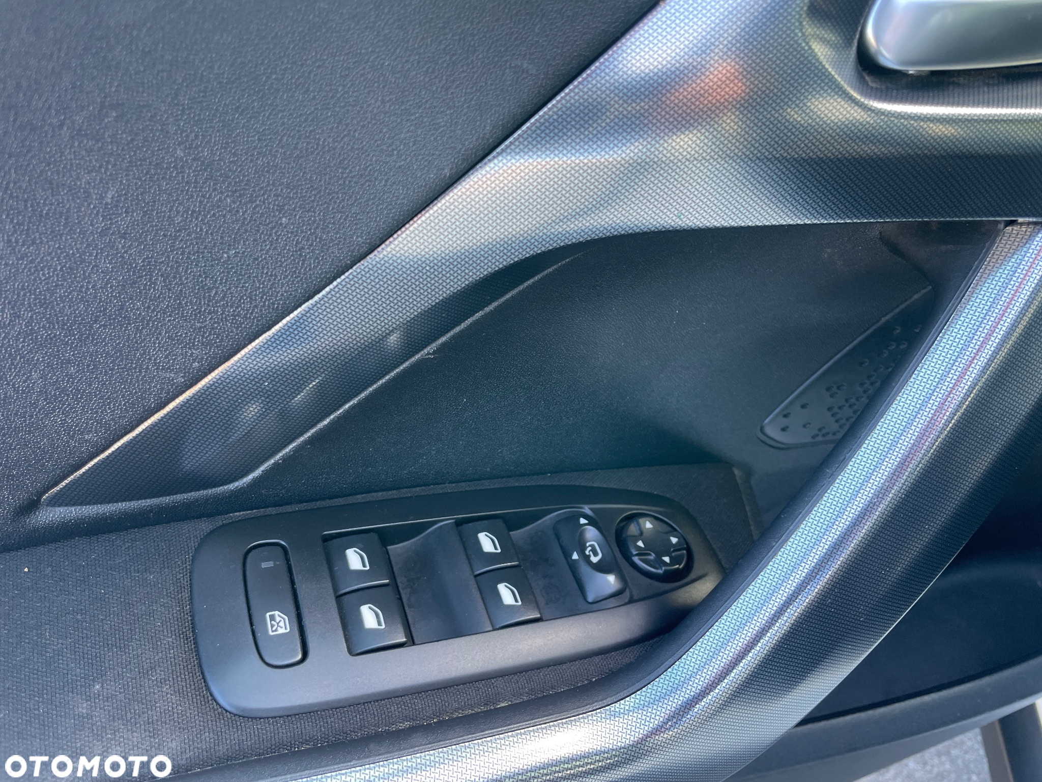 Peugeot 2008 PureTech 110 Stop&Start Style - 17
