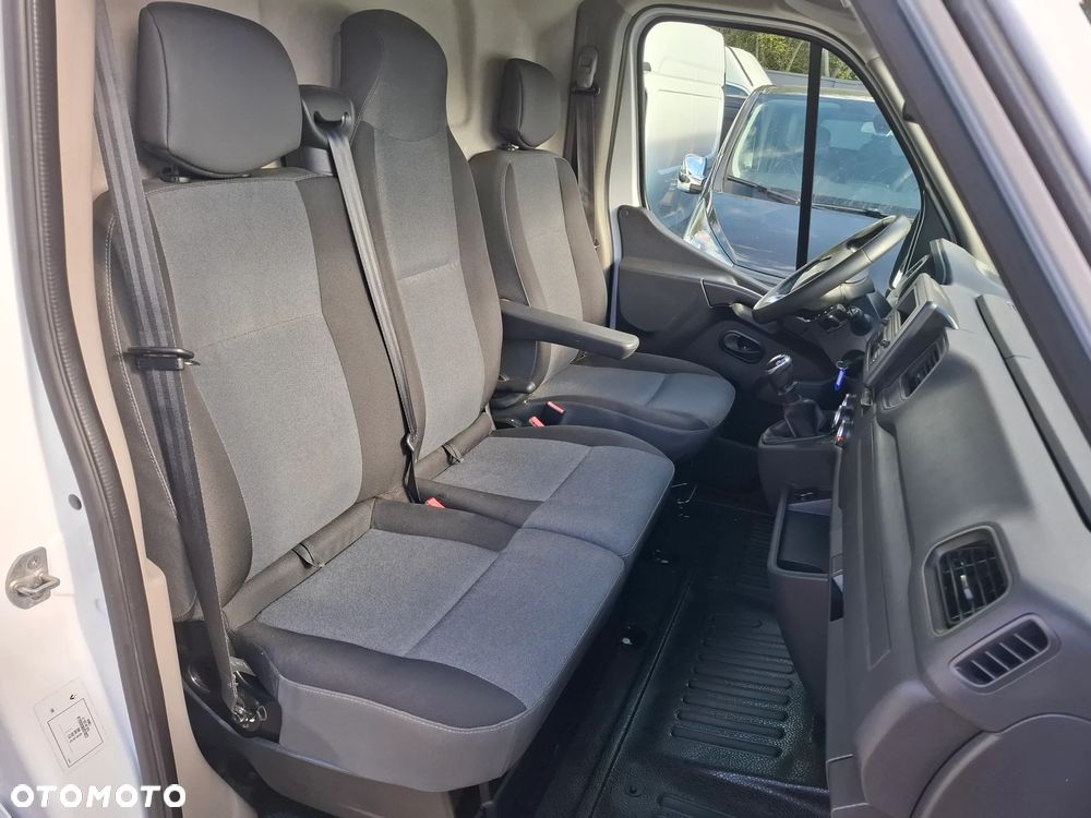 Renault Master 2020 2.3DCI 135KM L2H2 ŚREDNIAK - 22