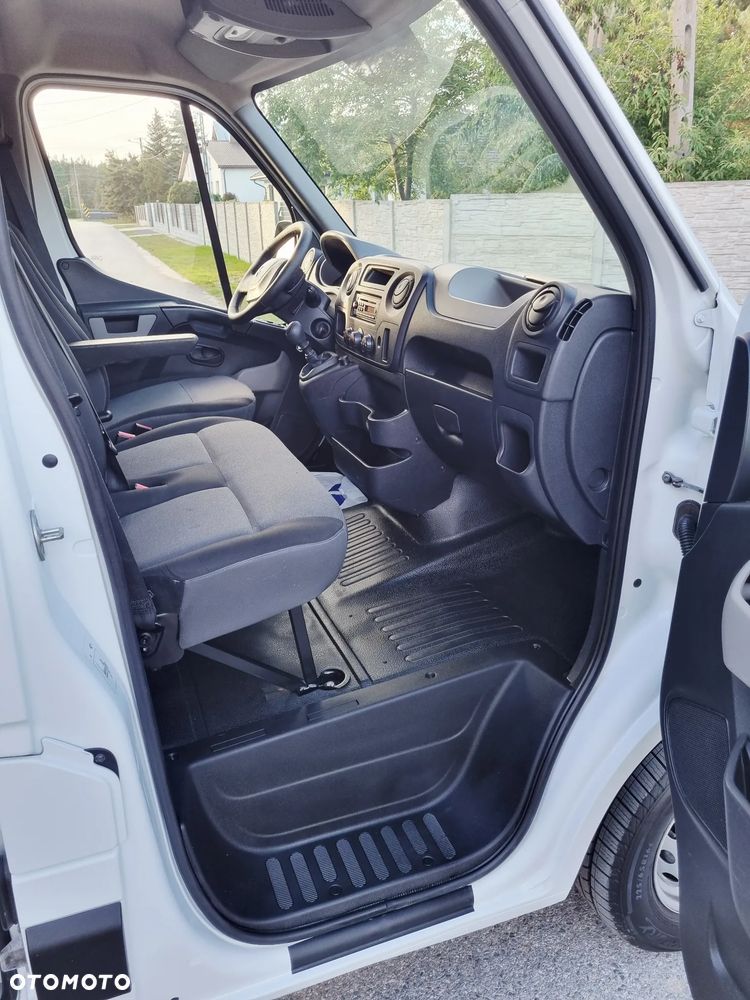 Renault Master - 25