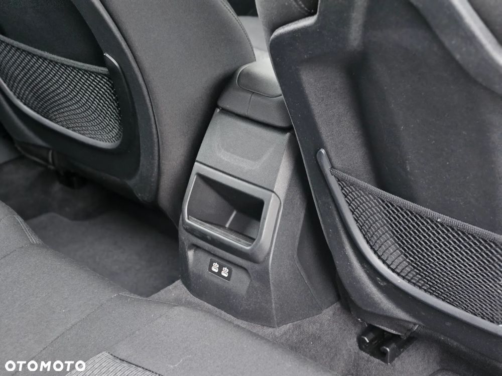 BMW Seria 1 118i Advantage - 32