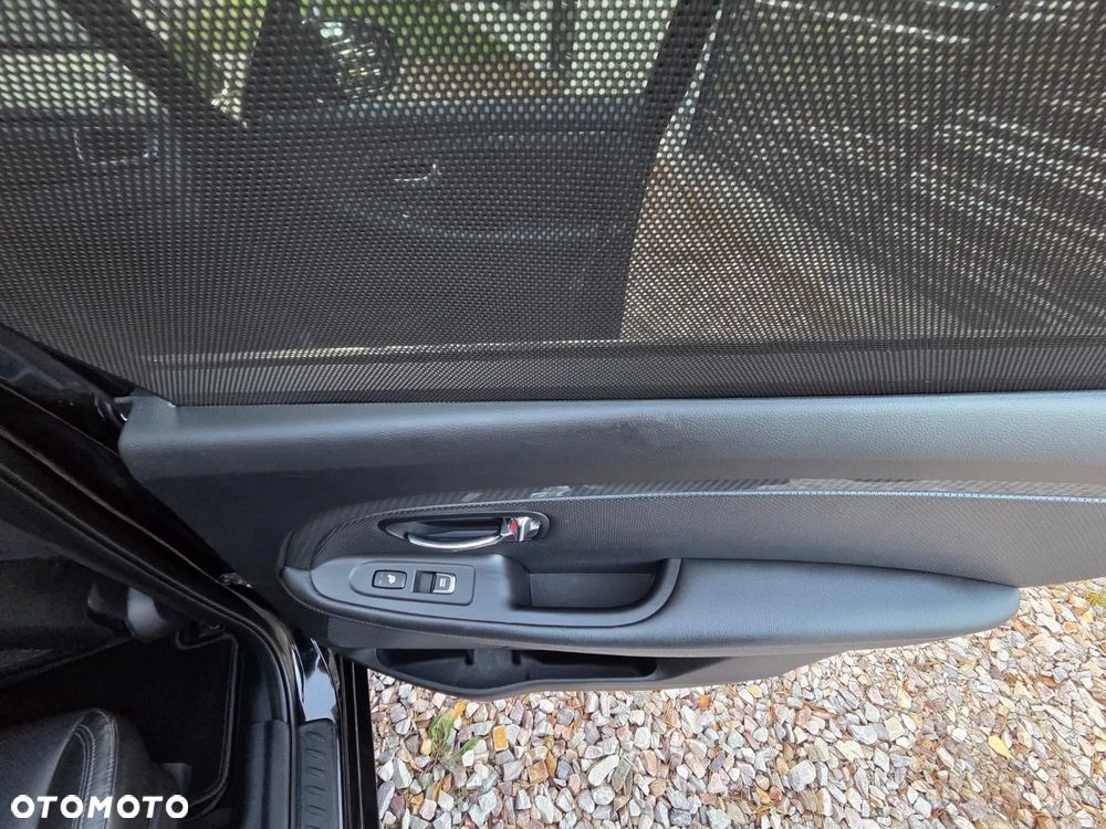 Kia Carens 1.7 CRDi 141 ISG Spirit - 8