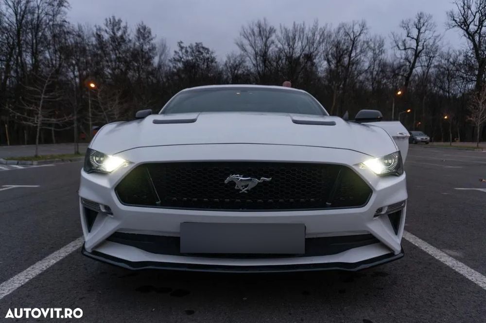 Ford Mustang - 5