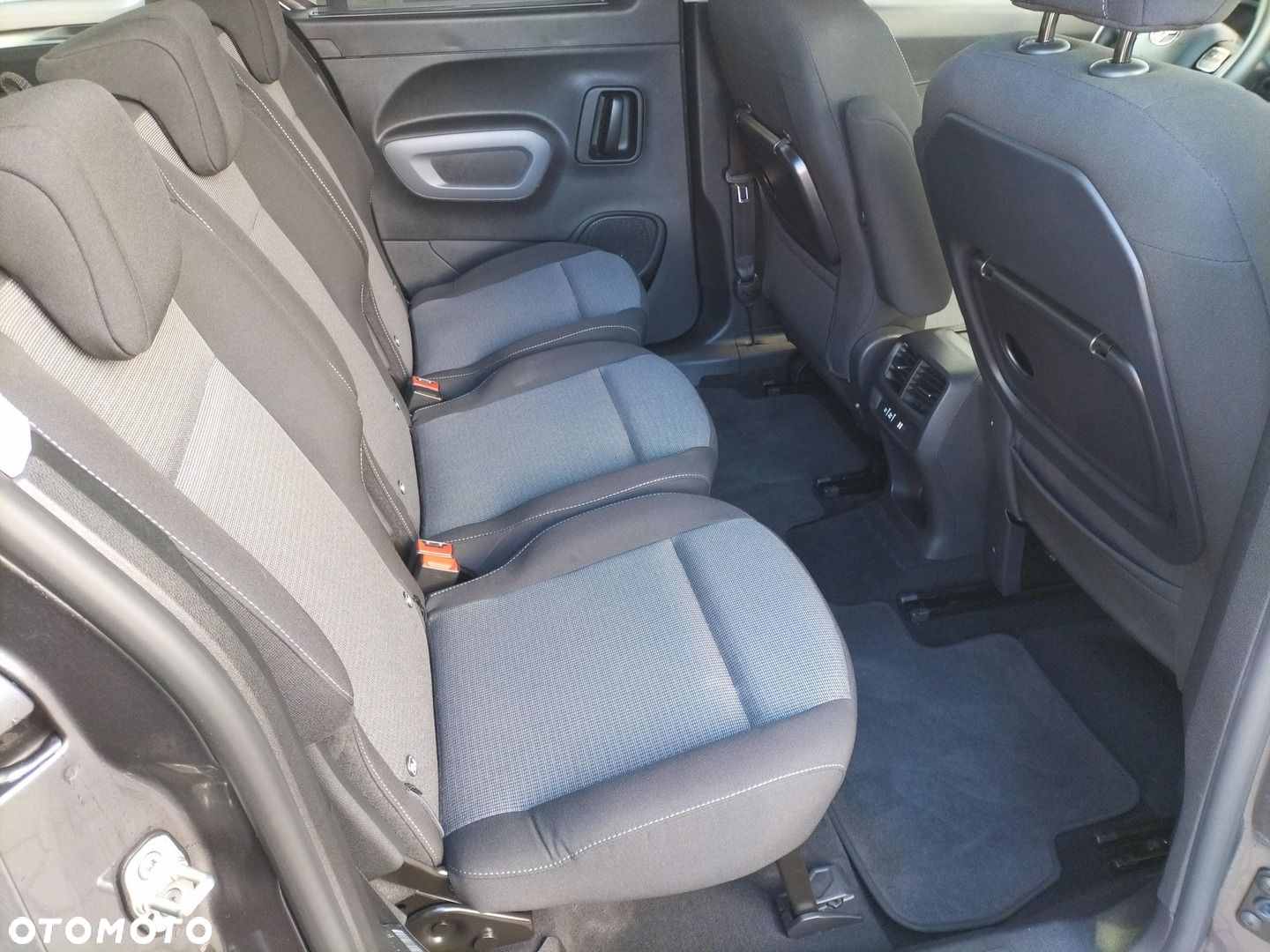 Toyota Proace City Verso Long 1.5 D-4D Family - 12