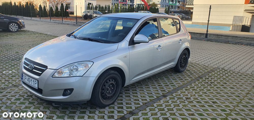 Kia Ceed 1.6 Comfort - 2