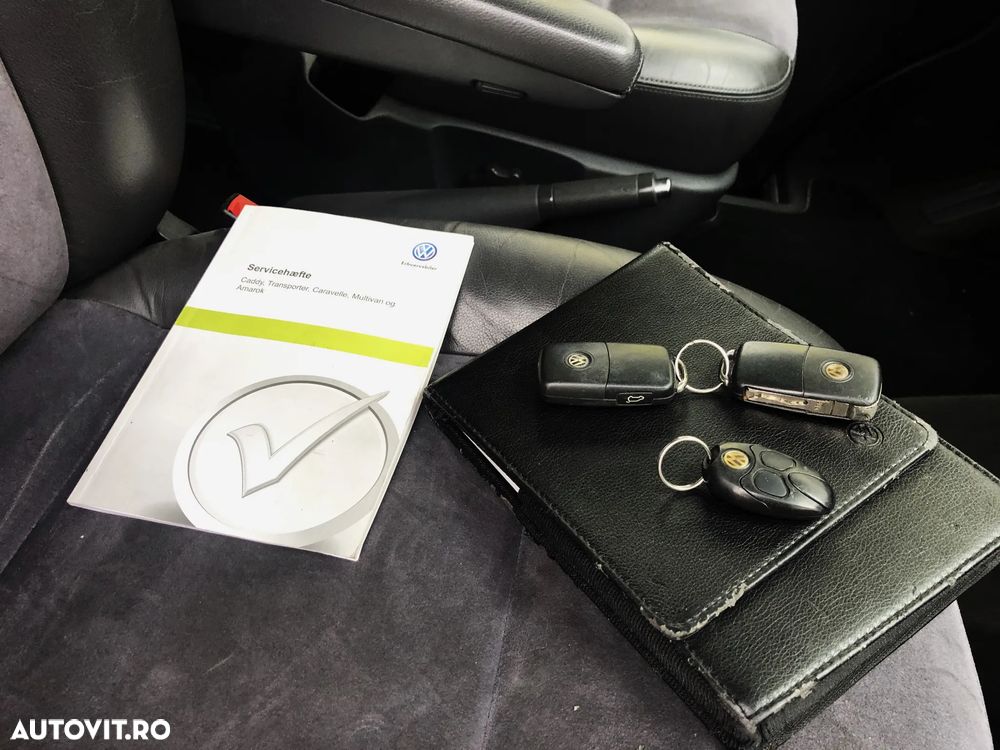 Volkswagen Multivan - 31