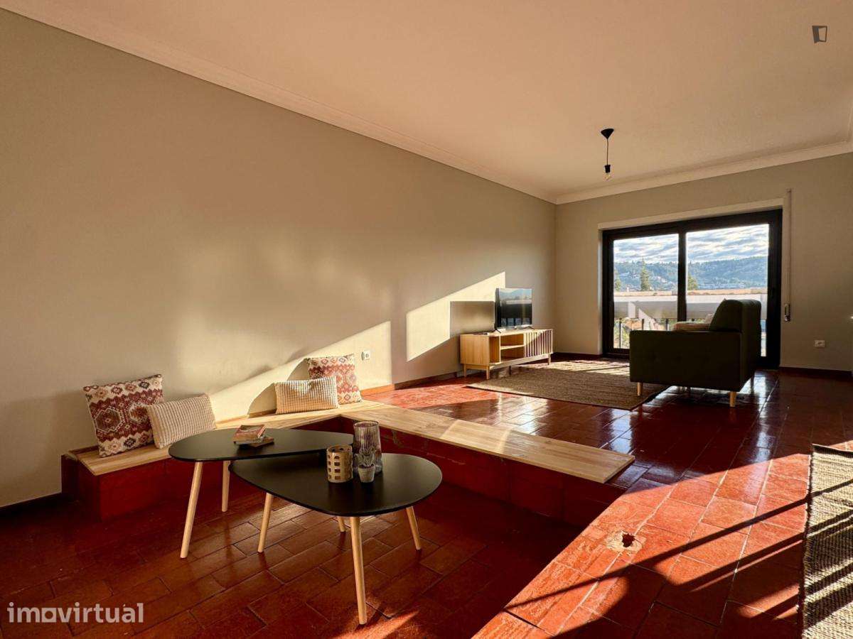Quarto - localizado em Olivais Coimbra - Grande imagem: 4/8