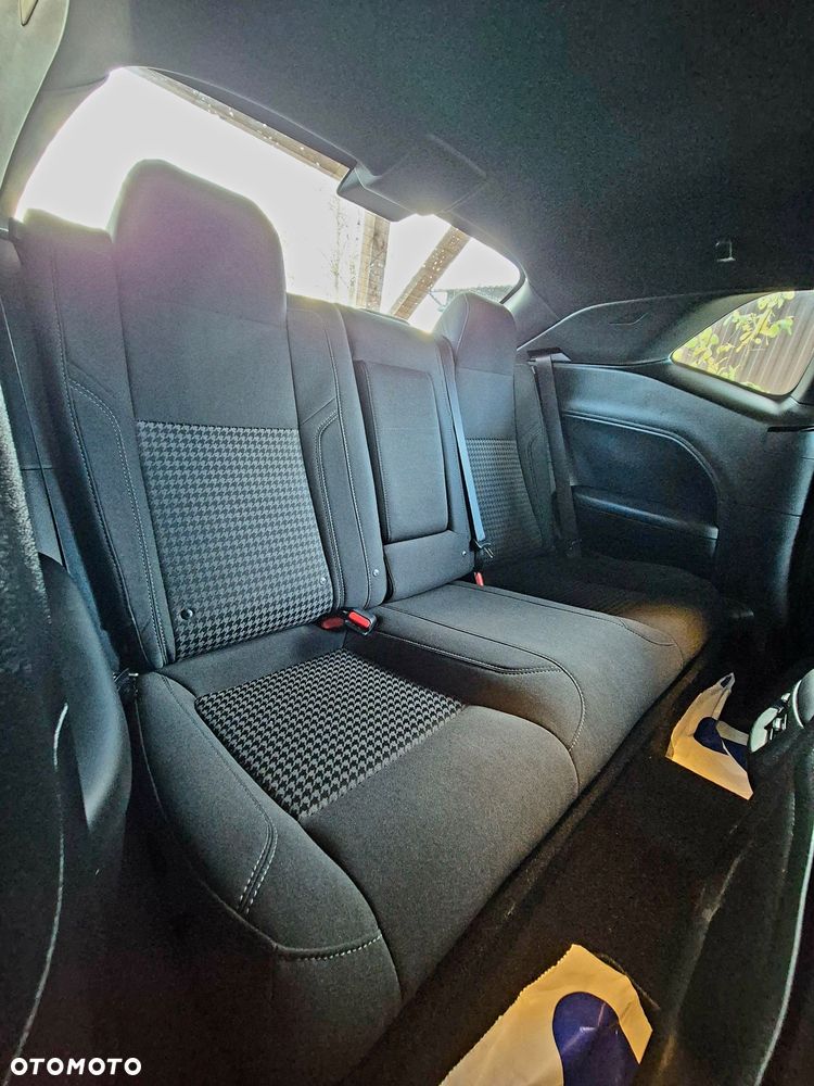 Dodge Challenger 3.6 GT AWD - 16