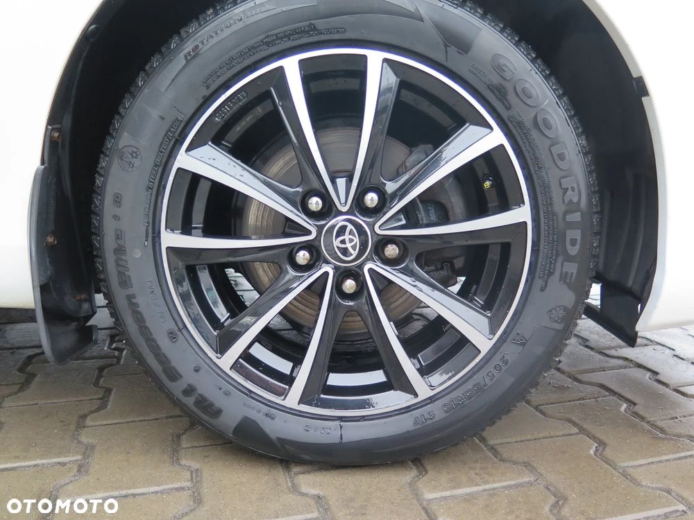 Toyota Auris 1.6 Active - 12