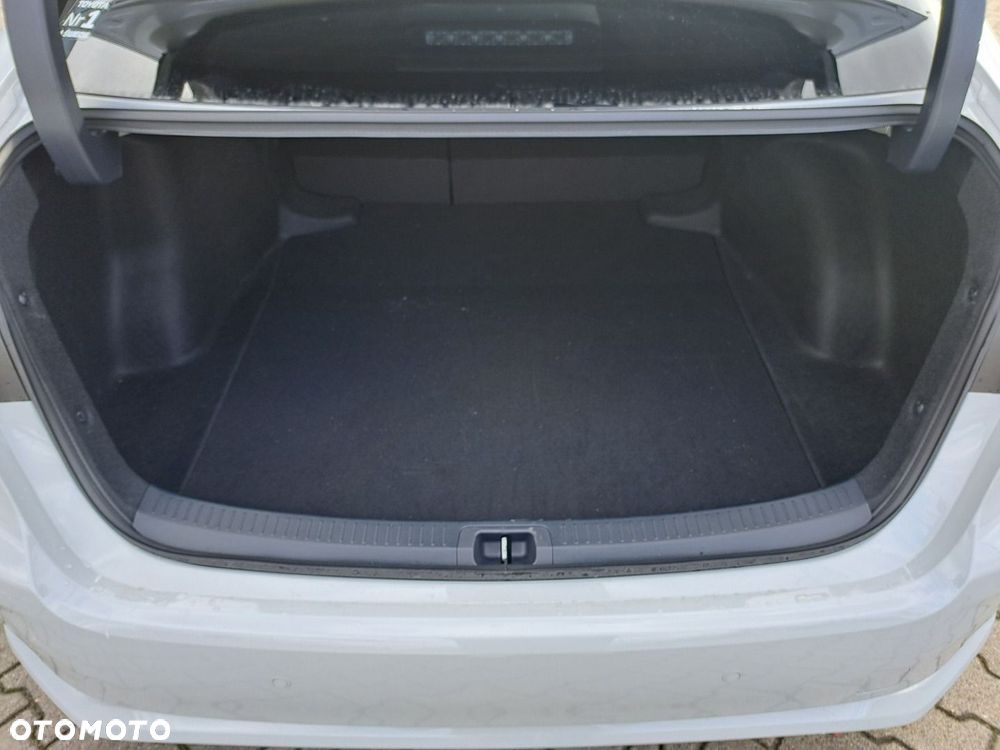 Toyota Corolla 1.8 Hybrid GR Sport Dynamic - 7